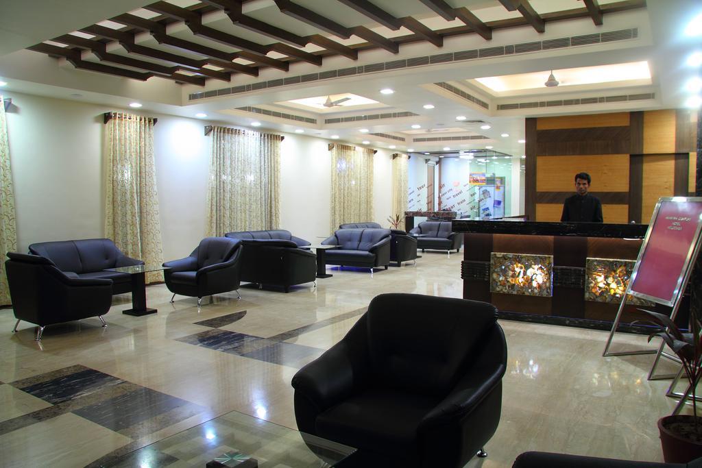 Amantra Comfort Hotel Udaipur Extérieur photo