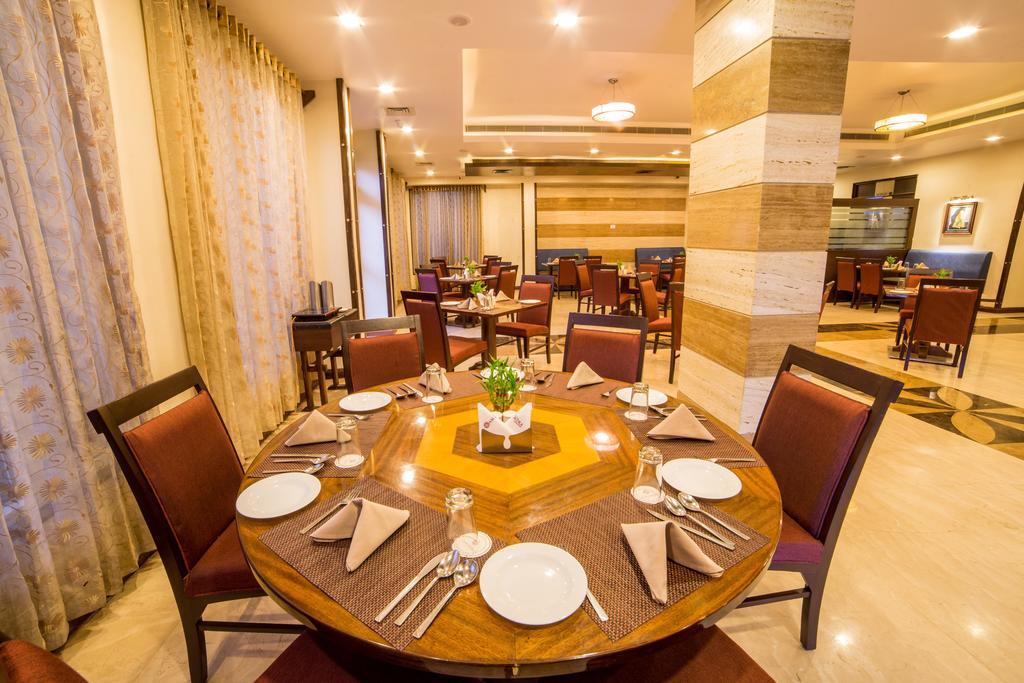 Amantra Comfort Hotel Udaipur Extérieur photo
