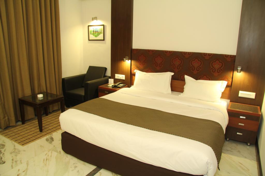 Amantra Comfort Hotel Udaipur Extérieur photo
